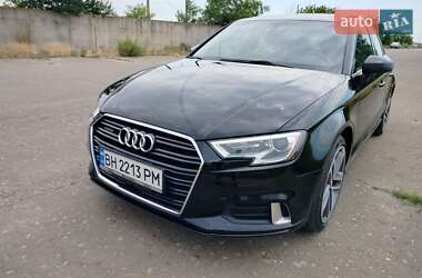 Седан Audi A3 2016 в 