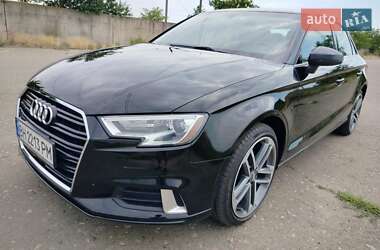 Седан Audi A3 2016 в Одессе
