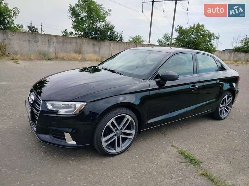 Седан Audi A3 2016 в Одесі