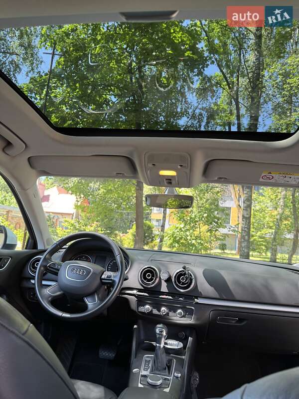 Хэтчбек Audi A3 2015 в Львове