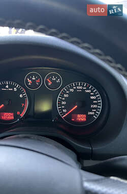 Хэтчбек Audi A3 2005 в 