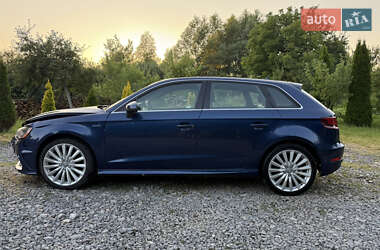 Хэтчбек Audi A3 2016 в 