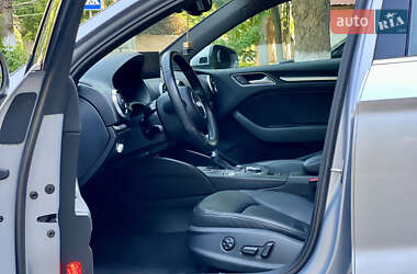 Седан Audi A3 2014 в 