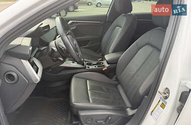 Седан Audi A3 2021 в 