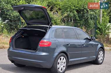 Хэтчбек Audi A3 2009 в 