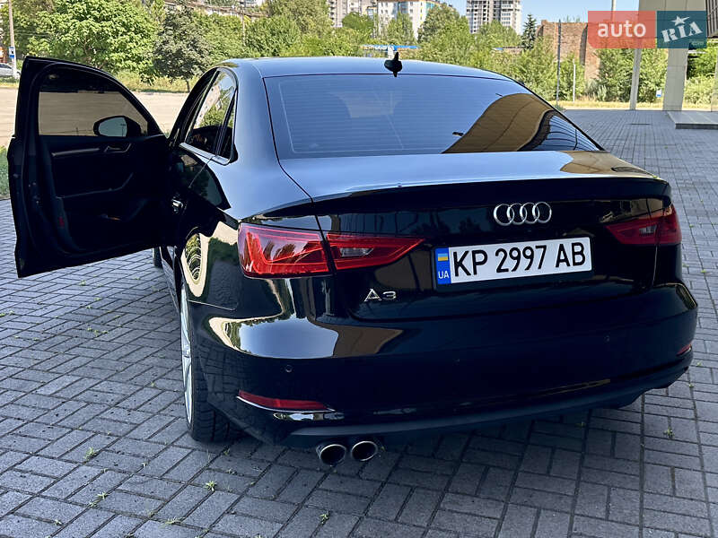 Седан Audi A3 2015 в Запорожье