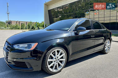 Седан Audi A3 2015 в 