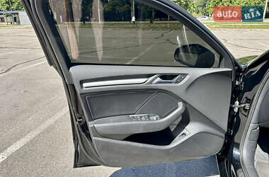 Седан Audi A3 2015 в 