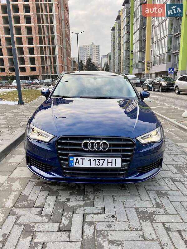 Седан Audi A3 2015 в Львове