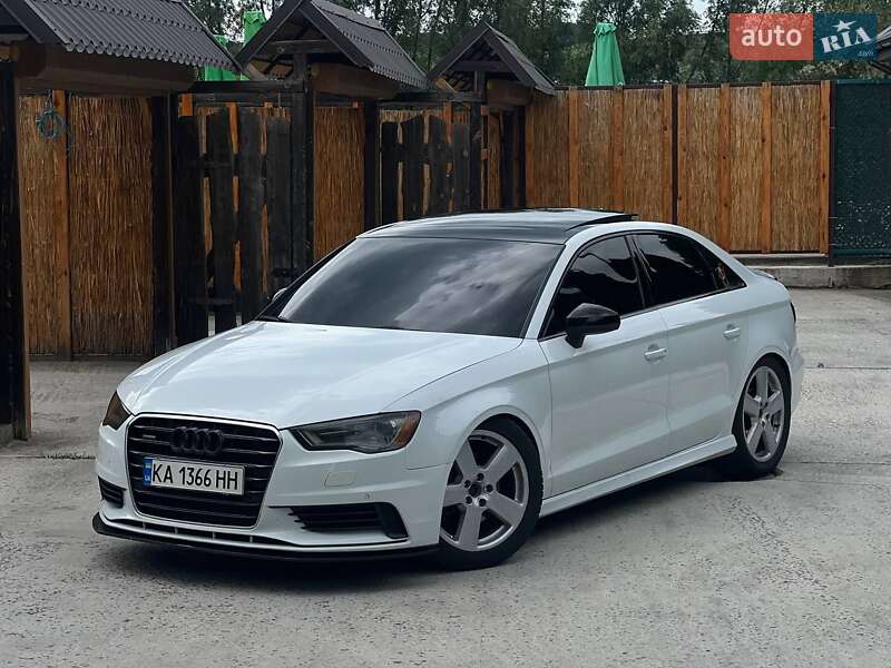 Седан Audi A3 2015 в 