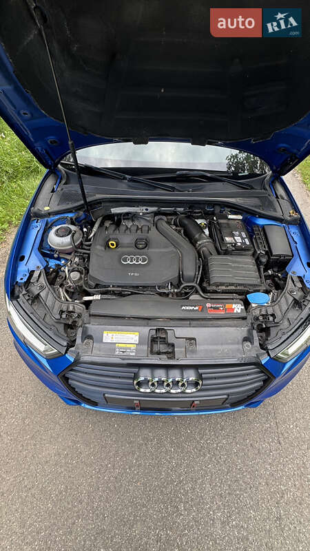 Седан Audi A3 2017 в Харькове