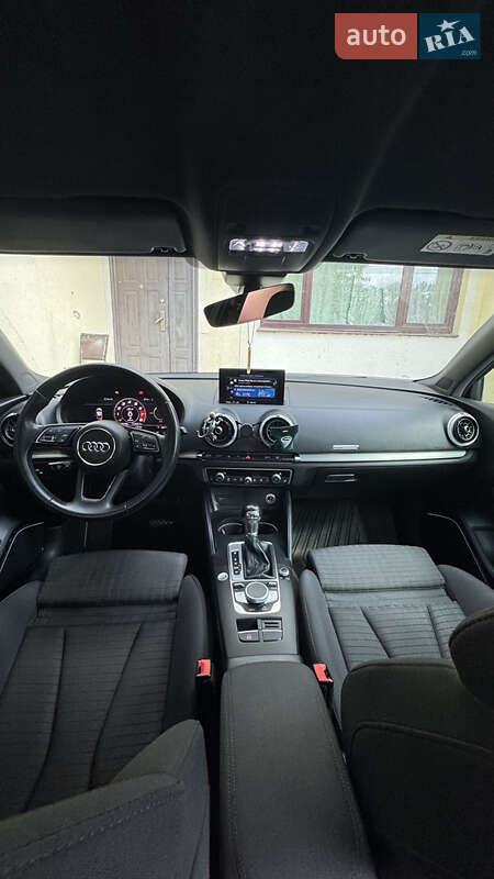 Седан Audi A3 2017 в Харькове
