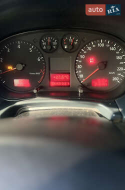 Хэтчбек Audi A3 1999 в 