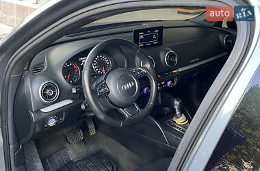 Седан Audi A3 2015 в Тернополе