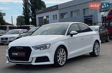 Седан Audi A3 2015 в 