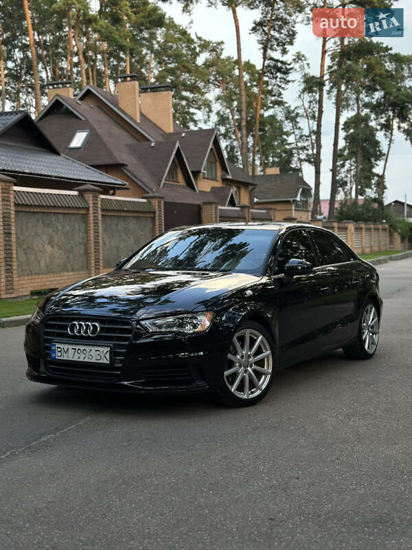Седан Audi A3 2015 в 