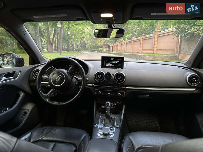 Седан Audi A3 2015 в Чернигове