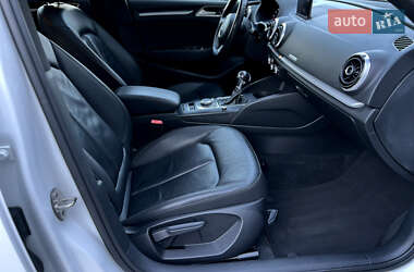 Седан Audi A3 2016 в 