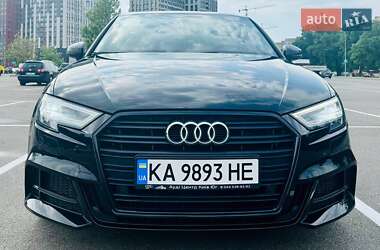 Хэтчбек Audi A3 2017 в Киеве