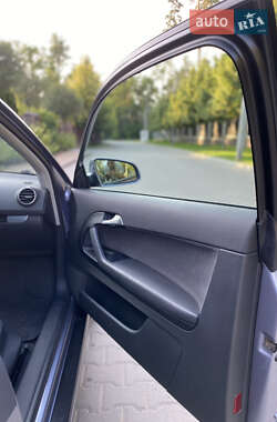 Хетчбек Audi A3 2004 в 