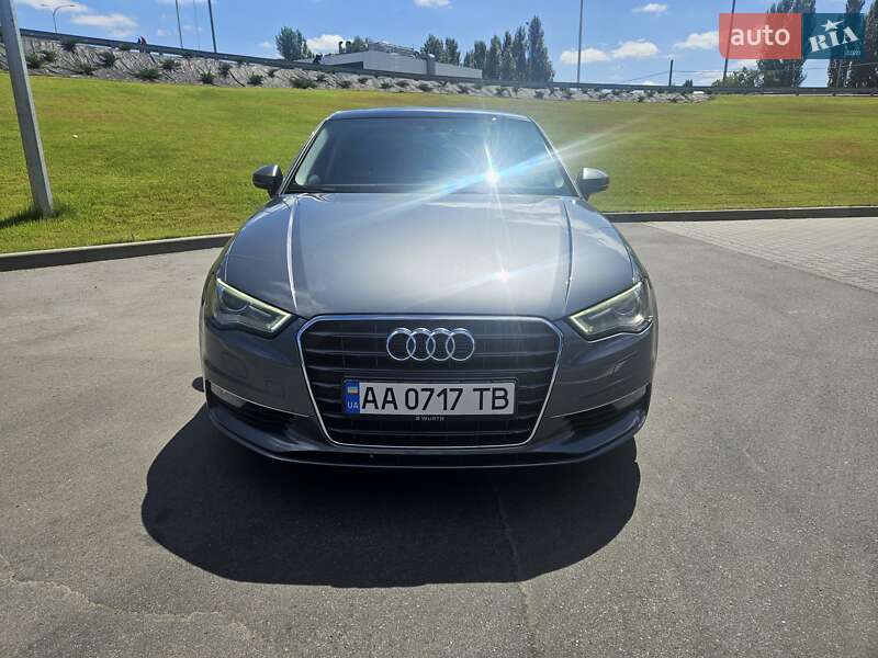 Седан Audi A3 2016 в Києві