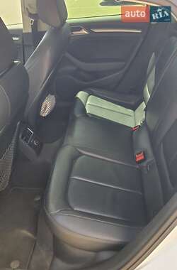 Седан Audi A3 2016 в 