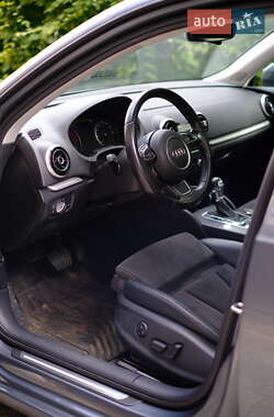 Хэтчбек Audi A3 2016 в 