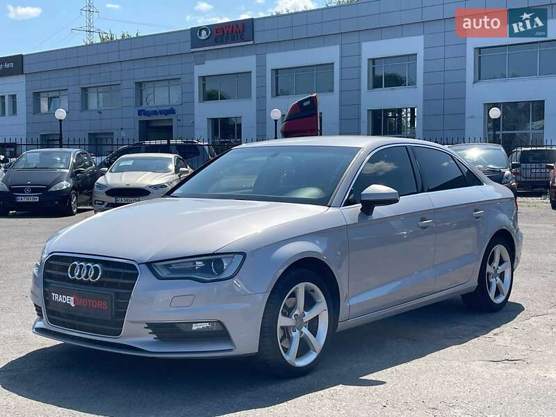 Седан Audi A3 2013 в Києві