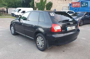 Хэтчбек Audi A3 2002 в 