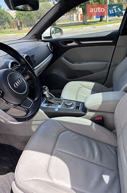 Седан Audi A3 2015 в 