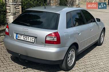 Хетчбек Audi A3 2002 в 