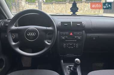 Хетчбек Audi A3 2002 в 