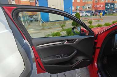 Хэтчбек Audi A3 2016 в 