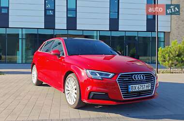 Хэтчбек Audi A3 2016 в 