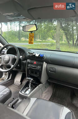 Хетчбек Audi A3 2000 в 
