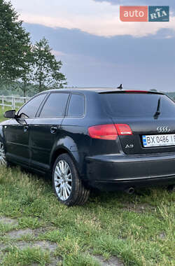 Хетчбек Audi A3 2004 в 