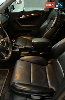 Хетчбек Audi A3 2004 в 
