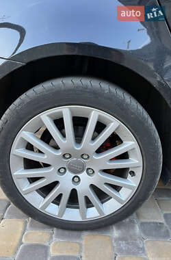 Хетчбек Audi A3 2004 в 