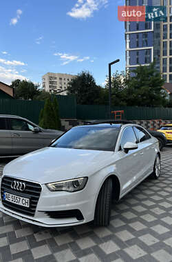 Седан Audi A3 2014 в Києві