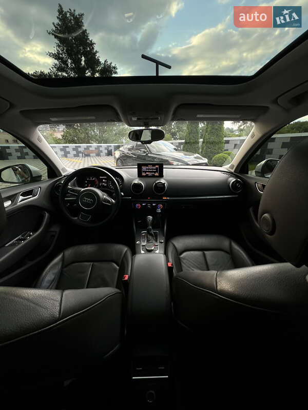Седан Audi A3 2014 в Киеве