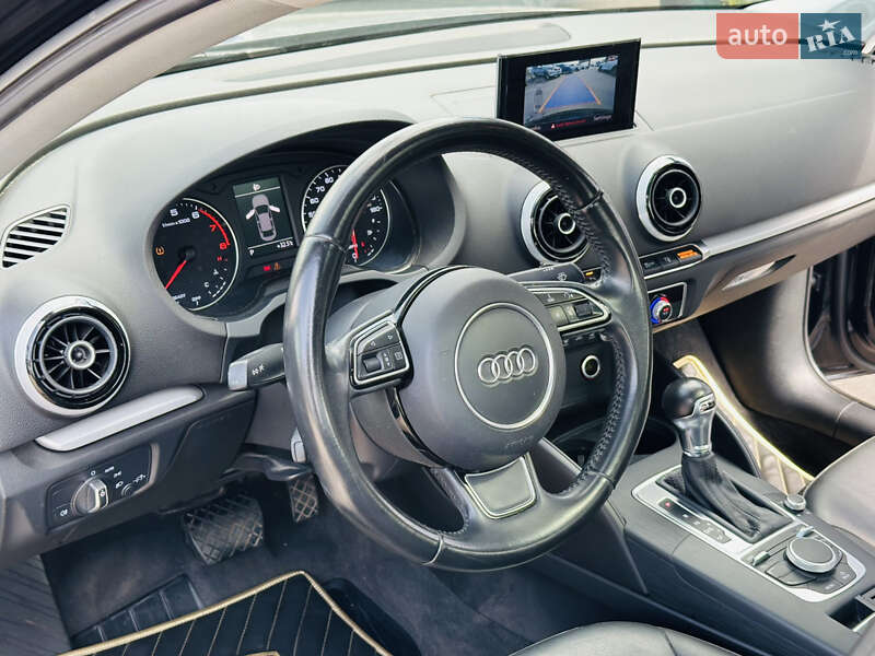 Седан Audi A3 2015 в Харькове