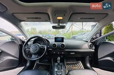 Седан Audi A3 2015 в 