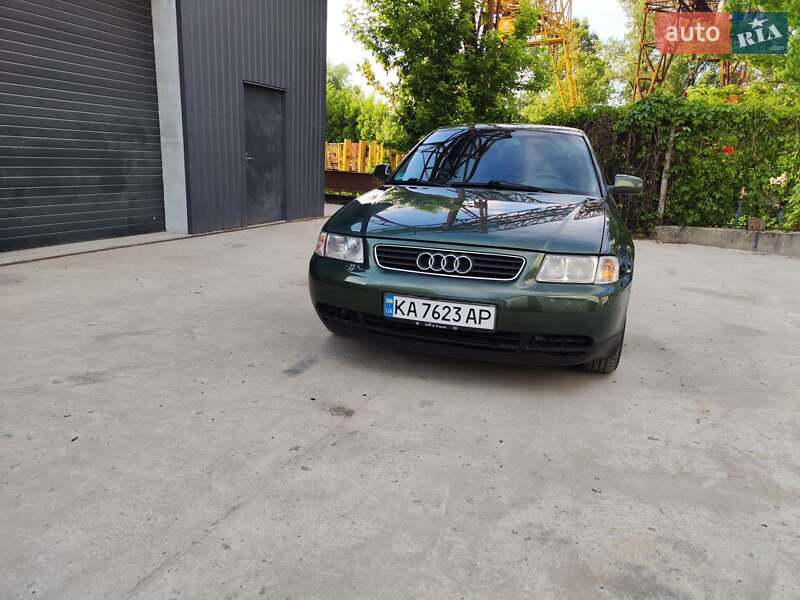Хэтчбек Audi A3 1999 в Киеве