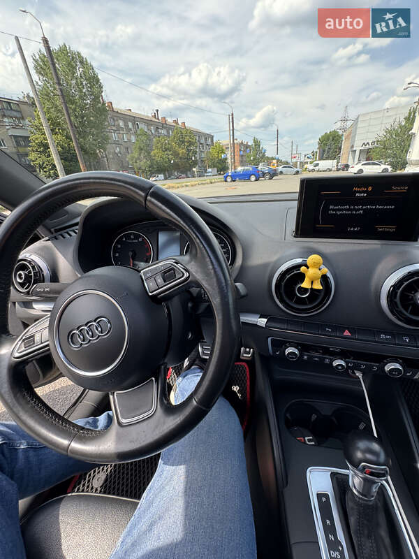 Седан Audi A3 2016 в Днепре