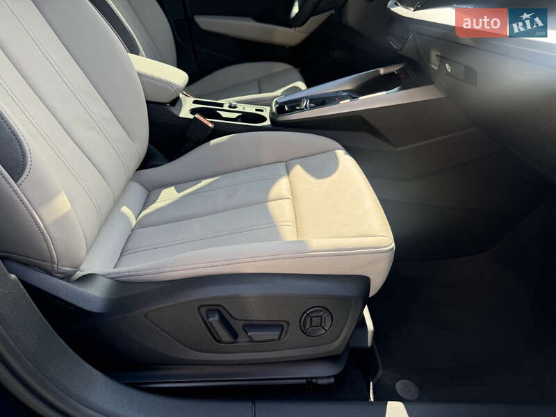 Седан Audi A3 2022 в Львове