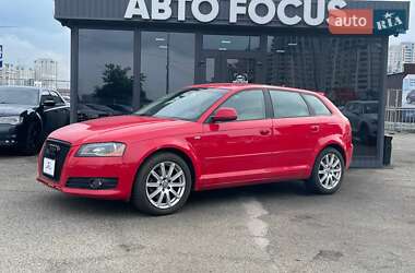 Хэтчбек Audi A3 2010 в 
