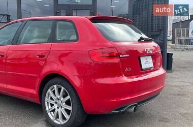 Хэтчбек Audi A3 2010 в 