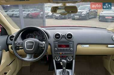 Хэтчбек Audi A3 2010 в 