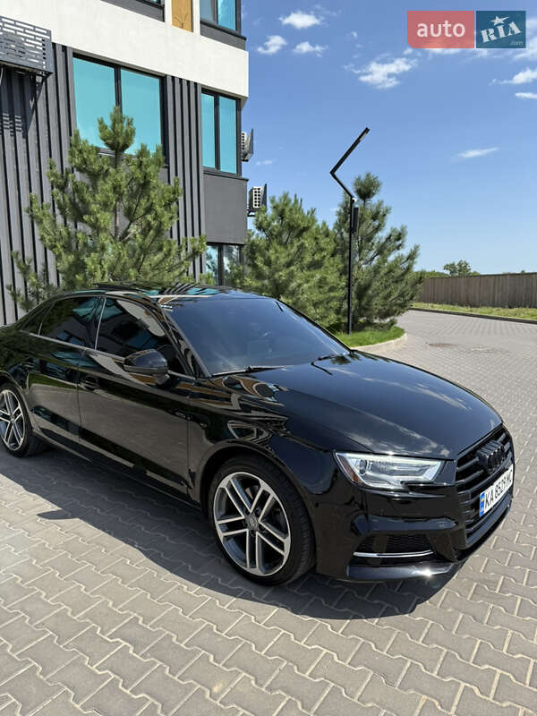 Седан Audi A3 2017 в Києві
