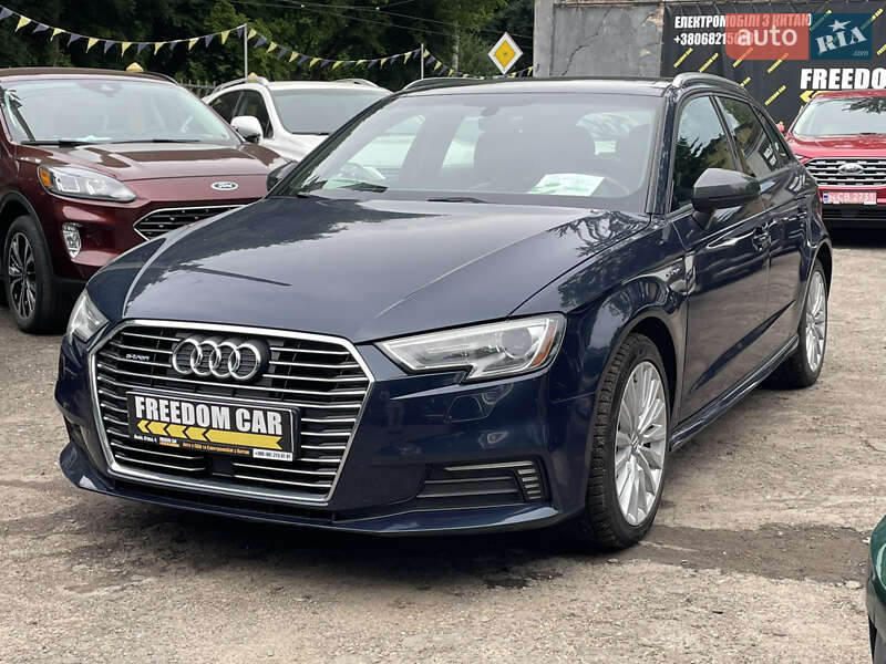 Хэтчбек Audi A3 2017 в Львове